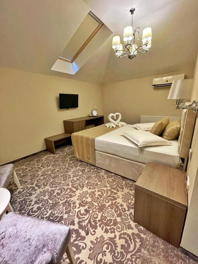 J'Adore Boutique Hotel لوغوج المظهر الخارجي الصورة
