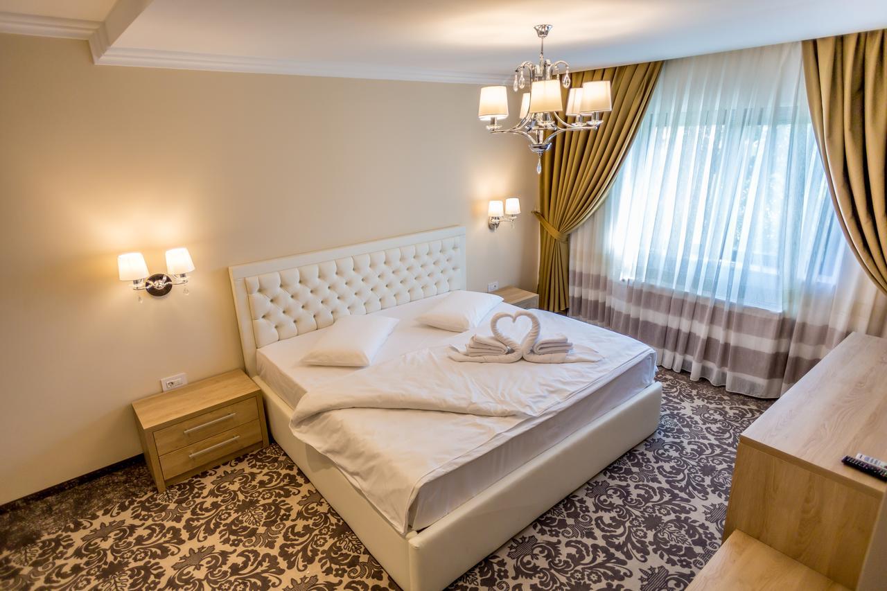 J'Adore Boutique Hotel لوغوج المظهر الخارجي الصورة