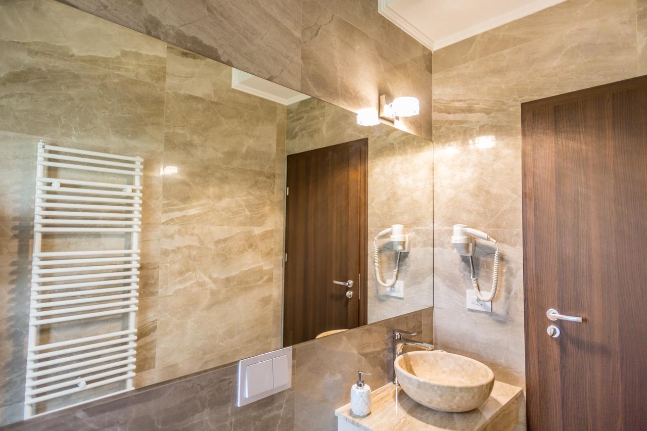 J'Adore Boutique Hotel لوغوج المظهر الخارجي الصورة