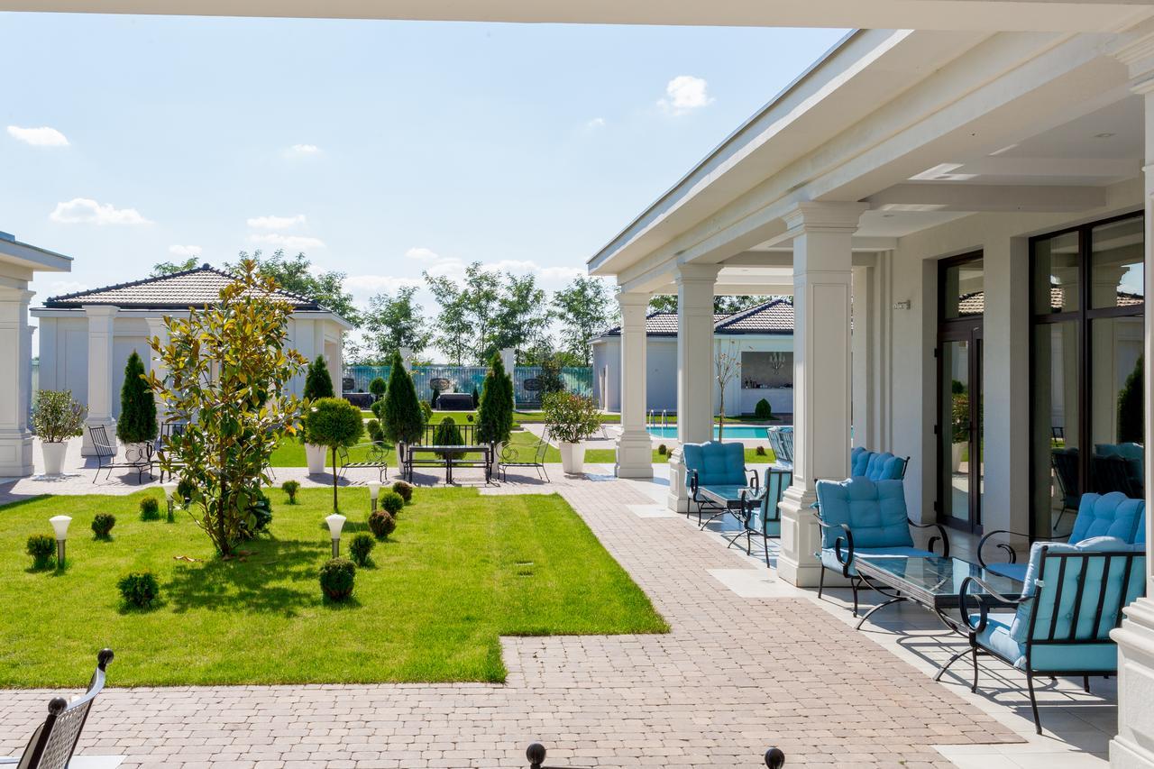 J'Adore Boutique Hotel لوغوج المظهر الخارجي الصورة