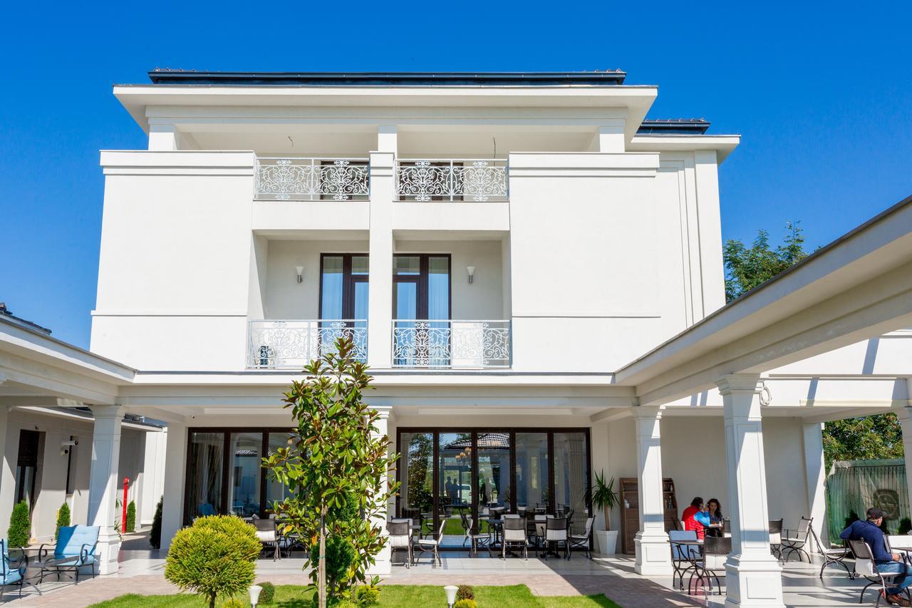 J'Adore Boutique Hotel لوغوج المظهر الخارجي الصورة